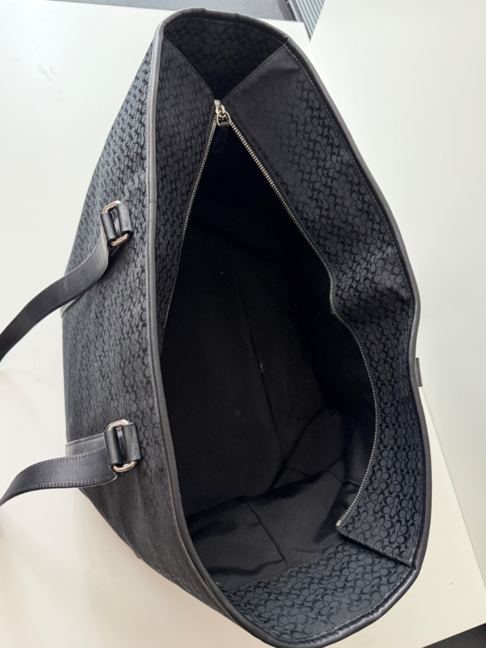Coach Black Signature C Jacquard Large Tote Travel Bag Carry On - Picture 8 of 12